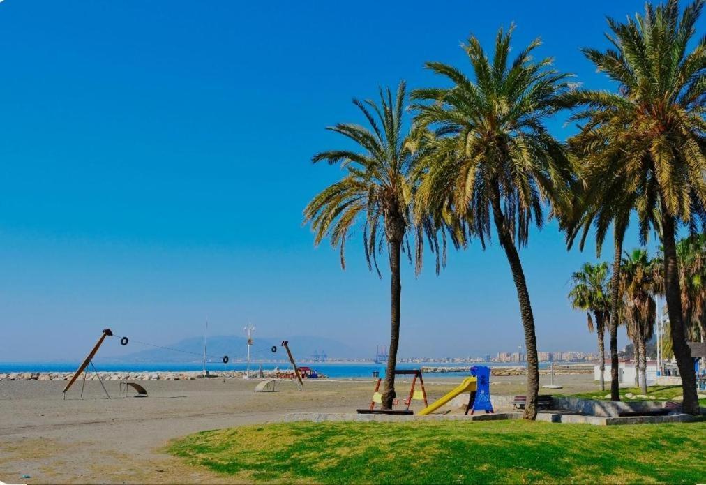 Apartamento El Dorado Cerca Del Mar マラガ エクステリア 写真