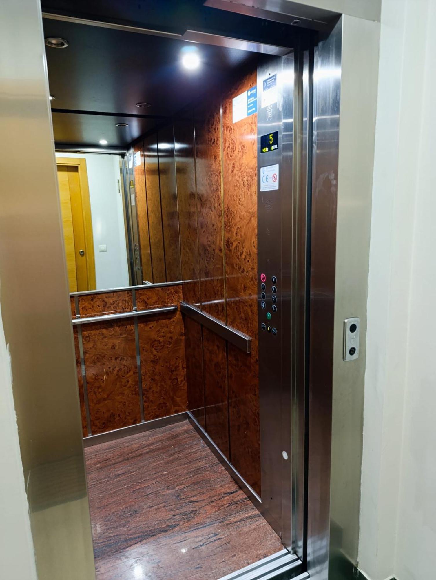 Apartamento El Dorado Cerca Del Mar マラガ エクステリア 写真